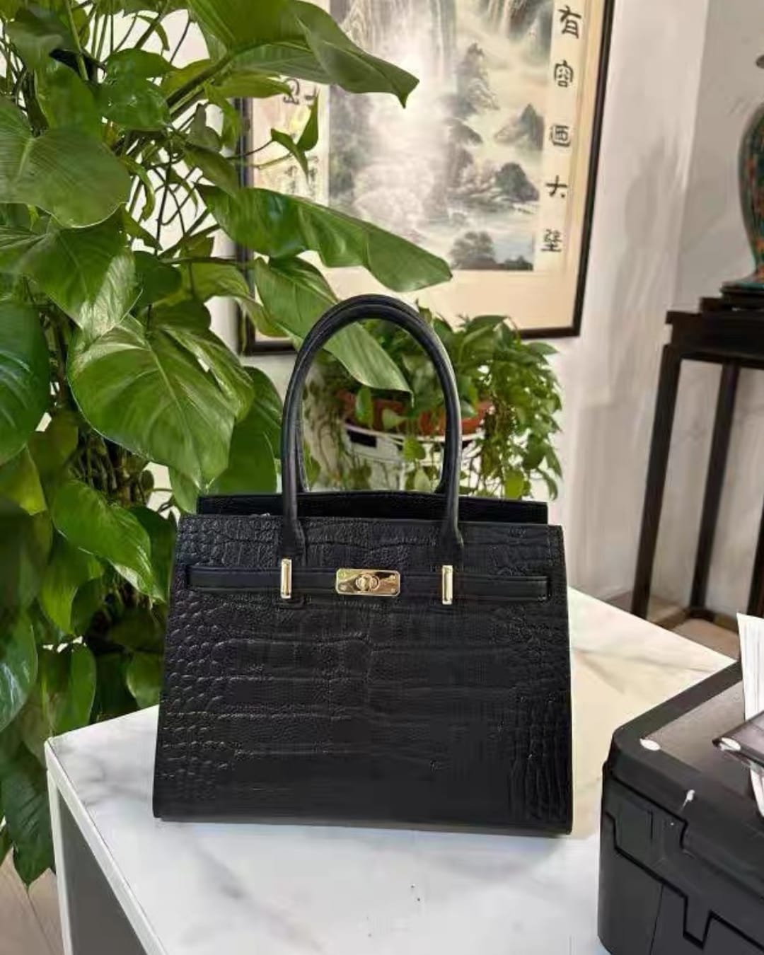Customer photo review of Tang Red 27 Obsidian Crocodile-Embossed Tote