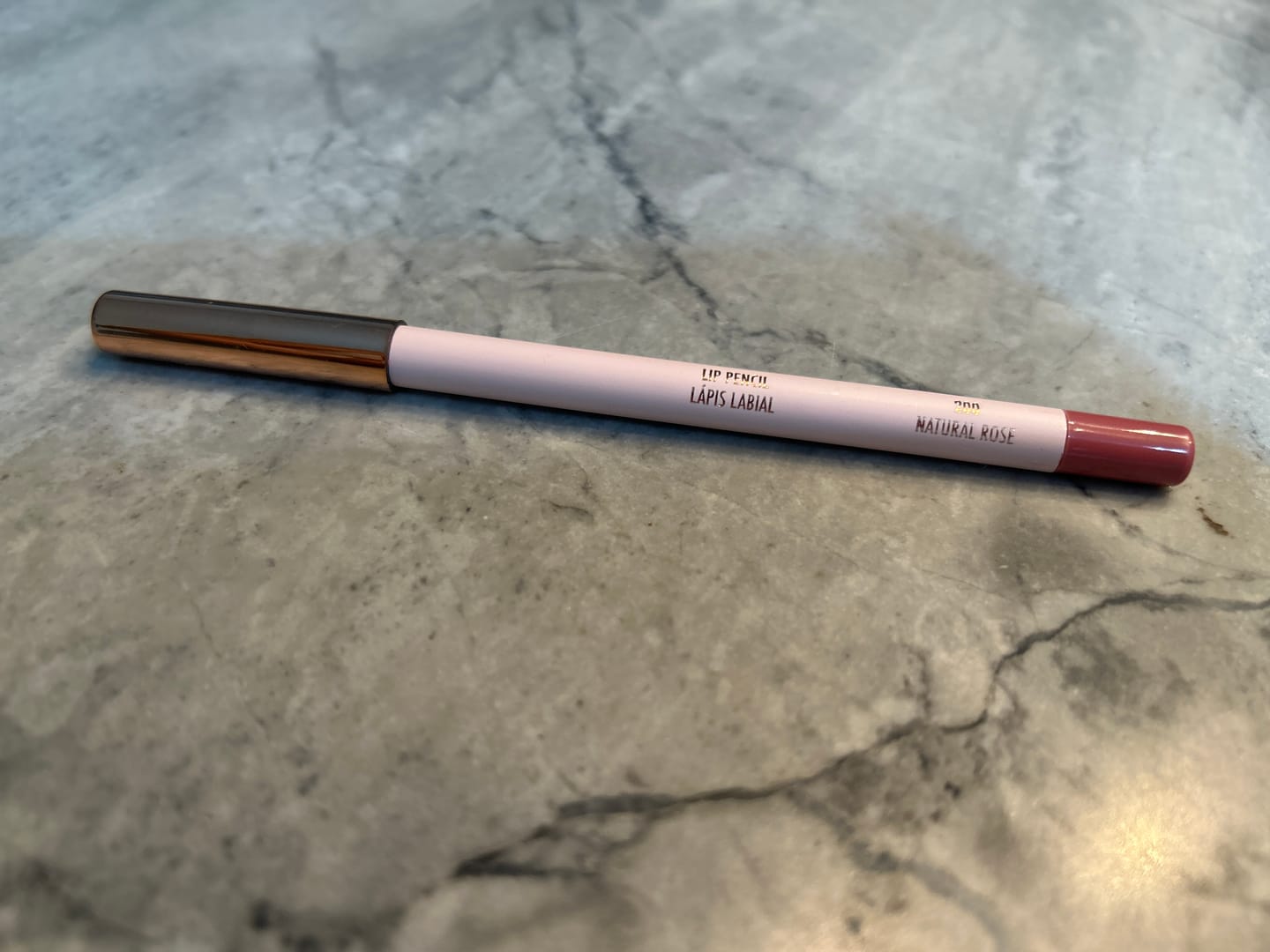 Customer photo review of LIP PENCIL | 200 NATURAL ROSE