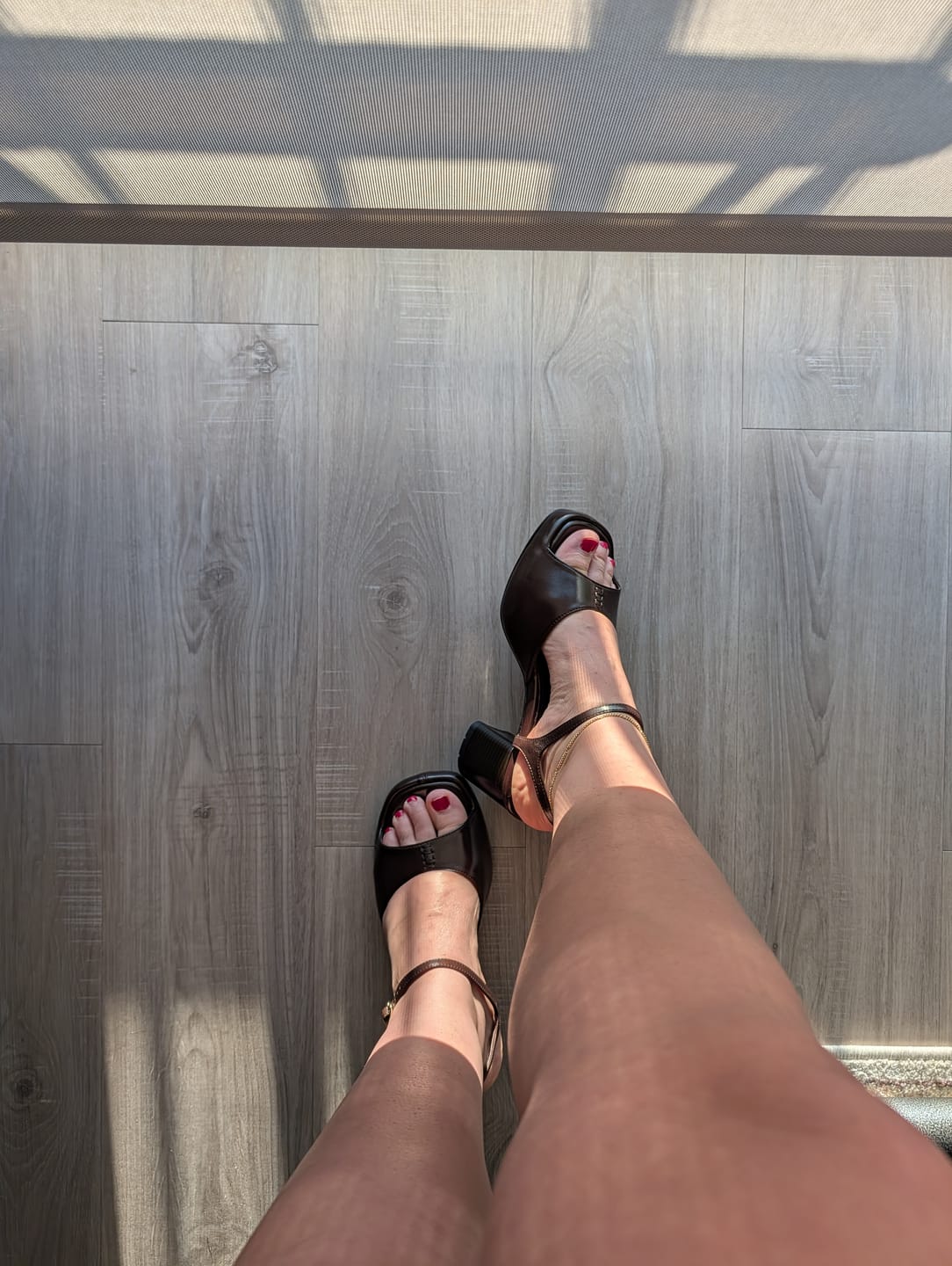 Customer photo review of Joni Sandal, Espresso Leather