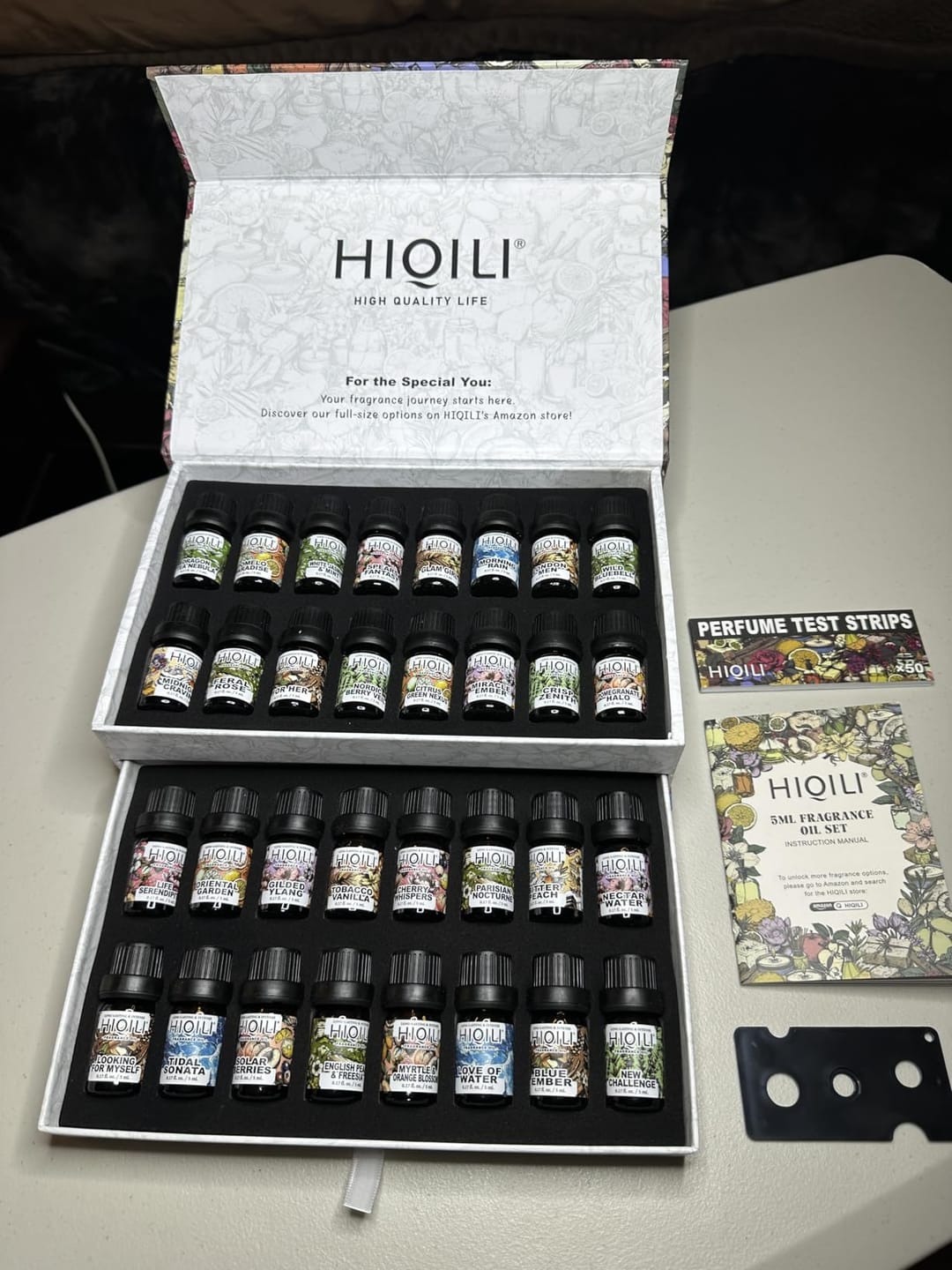 Customer photo review of The Olfactory Library: 32pcs Fragrance Discovery Set