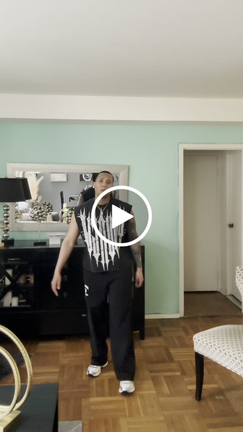 Customer video review of 3021 - Revenge Crop Cut-Offs
