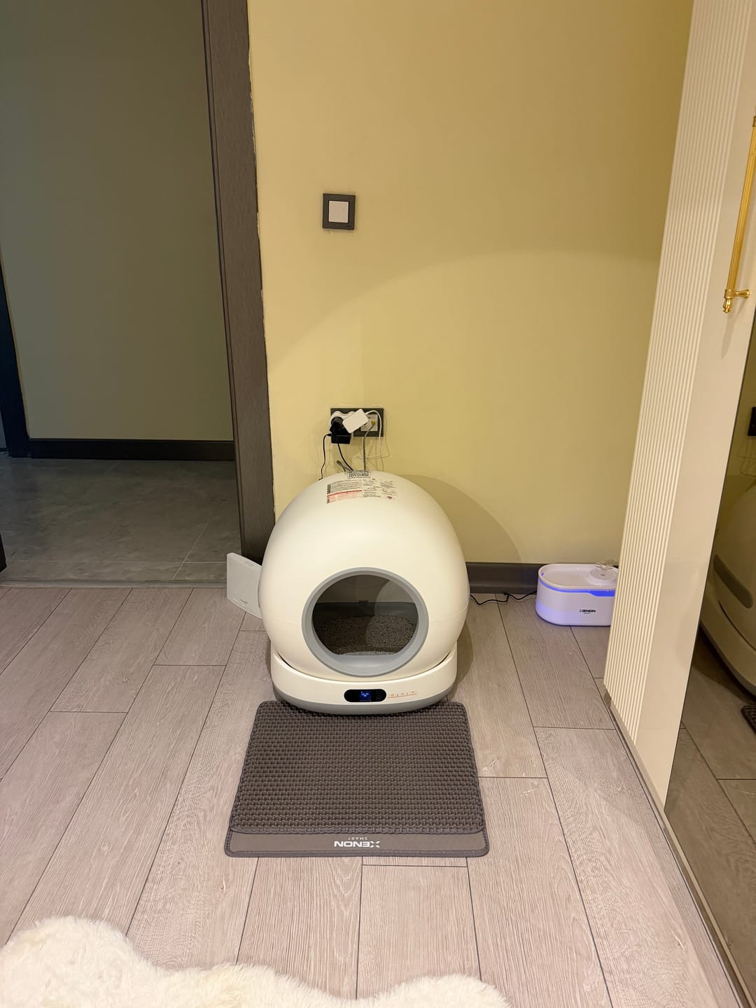 Customer photo review of Otomatik Kedi Tuvaleti | 72L, 7L Atık Hazneli, UV, Wifi, Mobil Kontrol, Akıllı Kedi Tuvaleti (X8624)