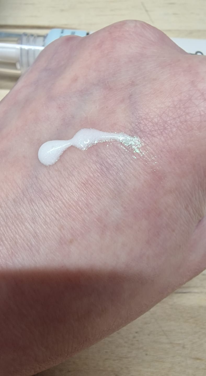 Customer photo review of P.Louise x Mikayla Dream Droplets Liquid Highlighter