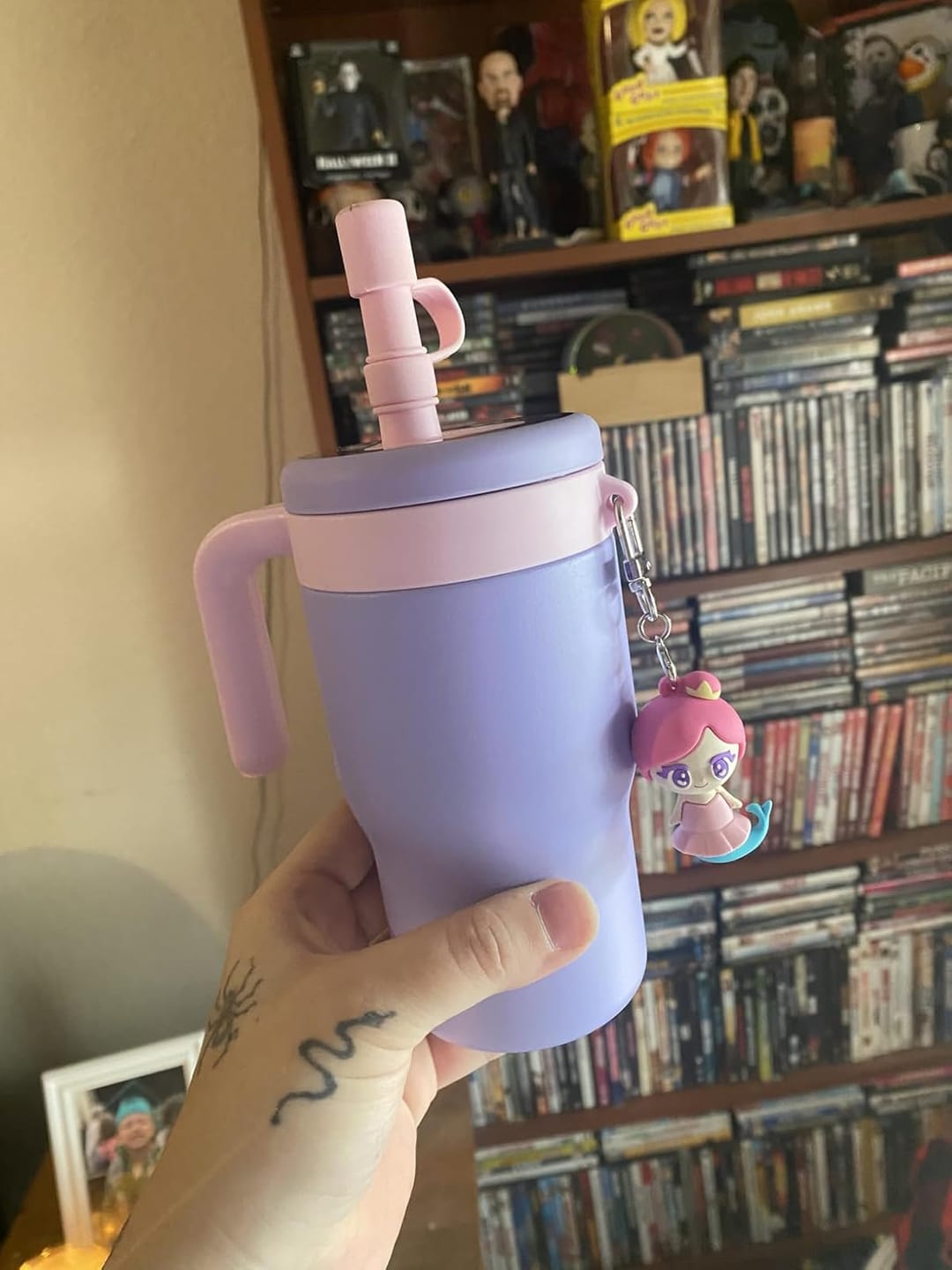 Customer photo review of OISIZ Figgy Kids Tumbler