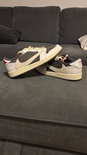 Customer photo review of Travis Scott x AJ1 Low OG 'Reverse Mocha'