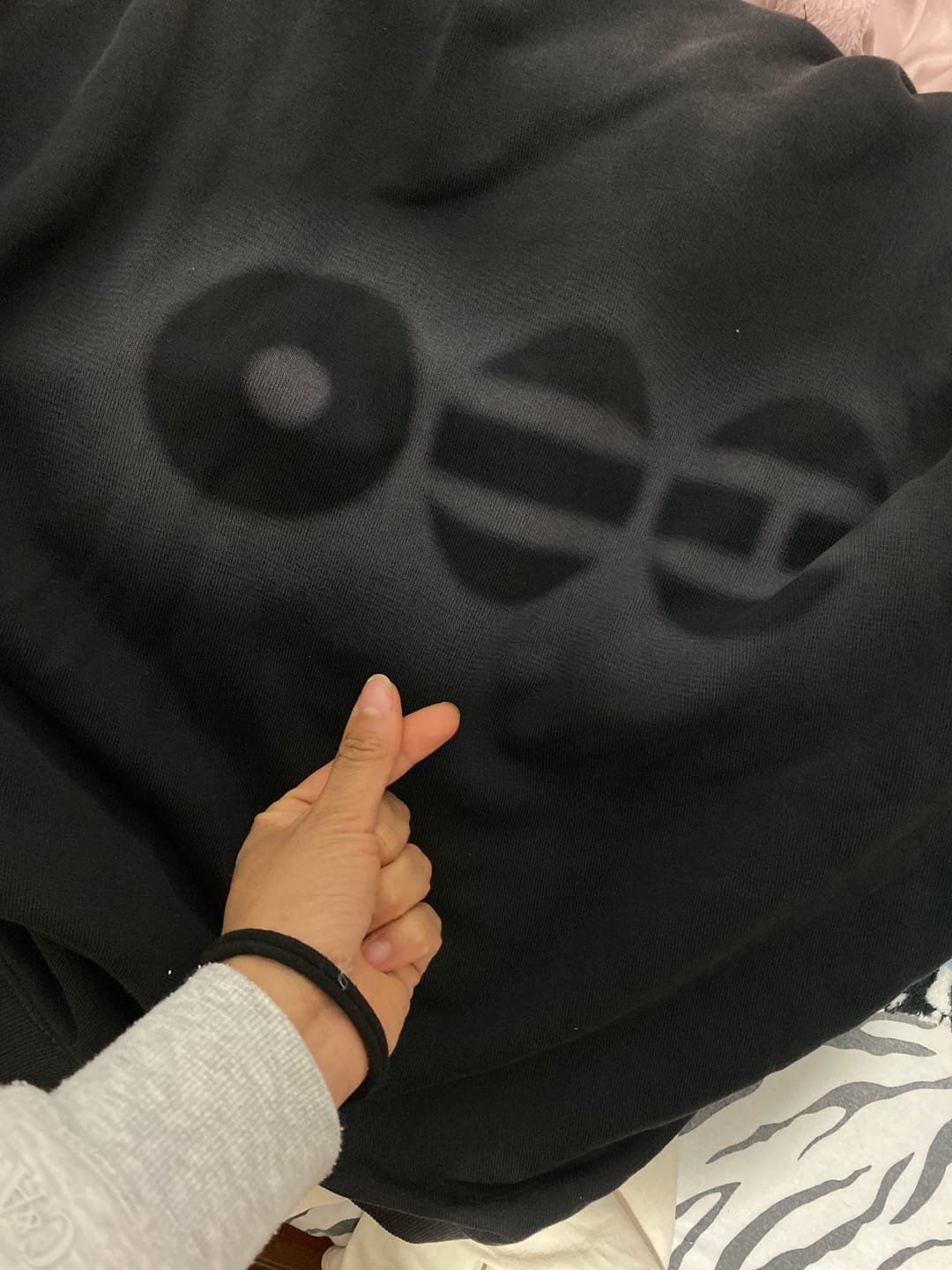 Customer photo review of BTS - ARIRANG OFFICIAL MD HOODIE BLACK