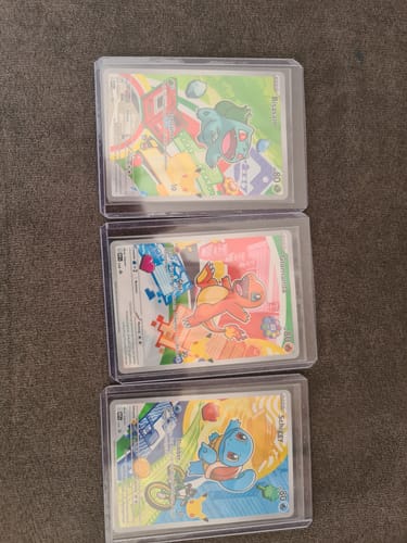 Customer photo review of Pokémon Illustrations-Kollektion Erste Partner: Serie 1