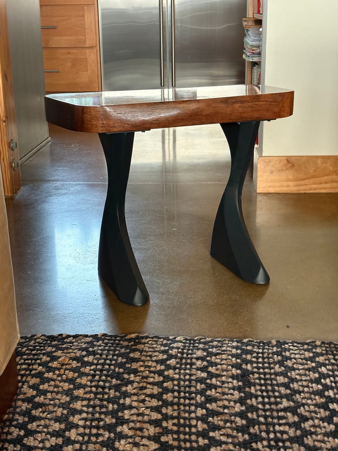 Customer photo review of Bench Legs 122 Botas 16" H Minimalist Metal Furniture