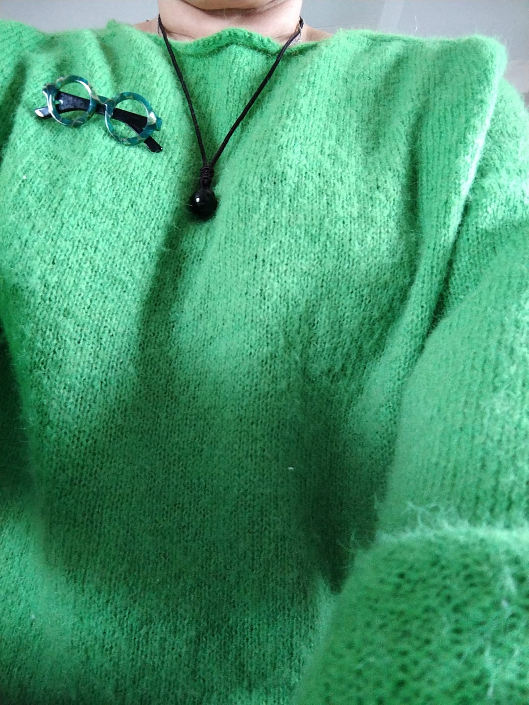 Customer photo review of Pendentif "Sphère" en Obsidienne Dorée