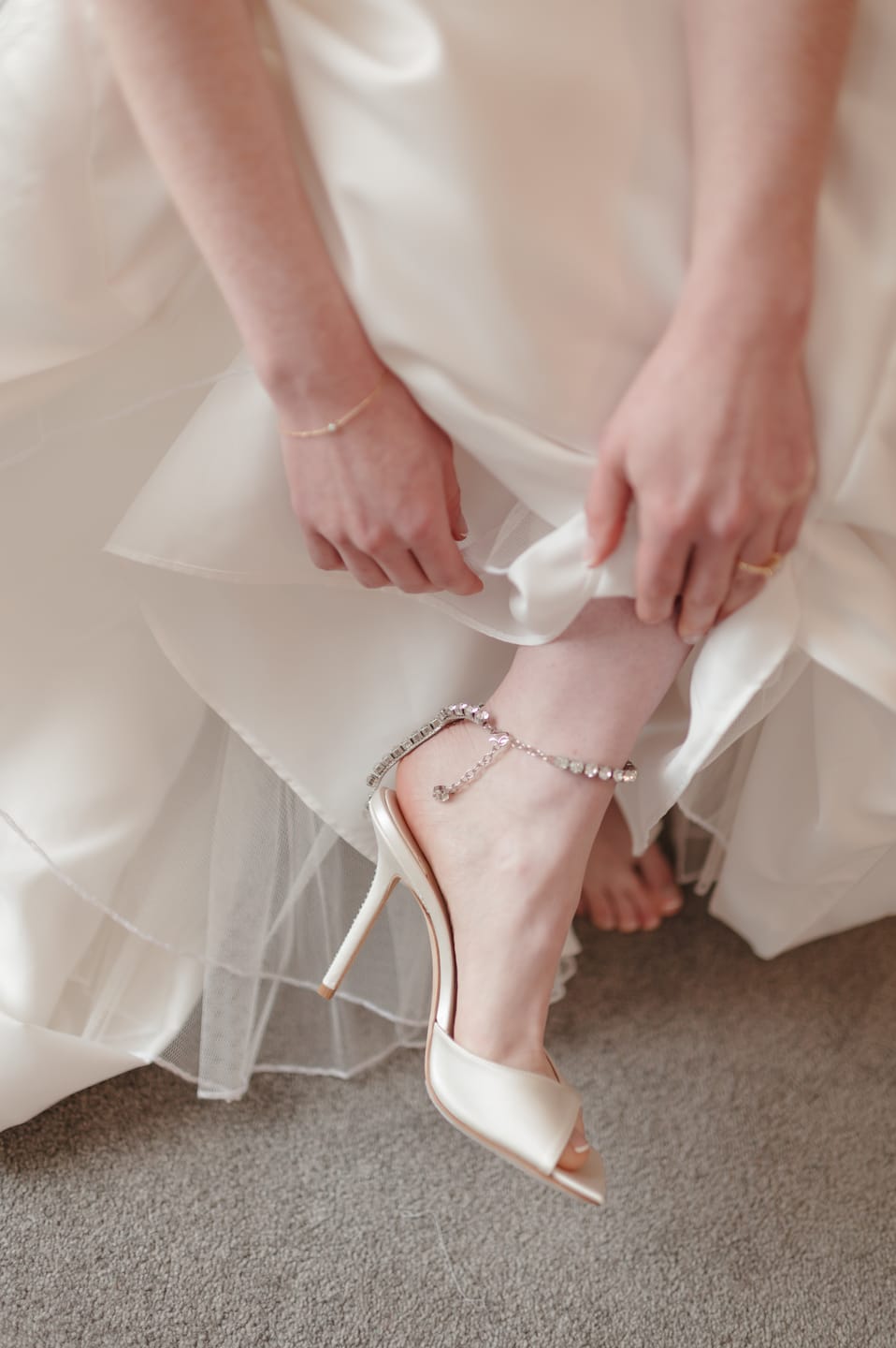 Customer photo review of Bridesmaid Dainty Pearl Bracelet