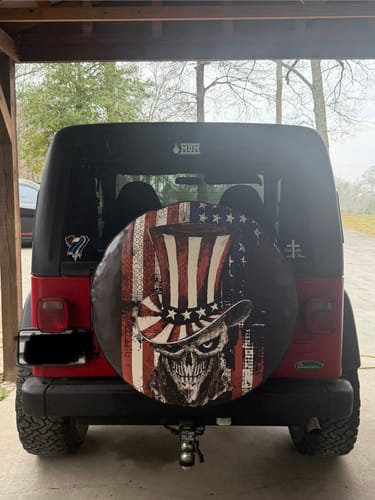 Customer photo review of Patriot Skull American Flag Spare Tire Cover for Jeep, Bronco, RV, & More