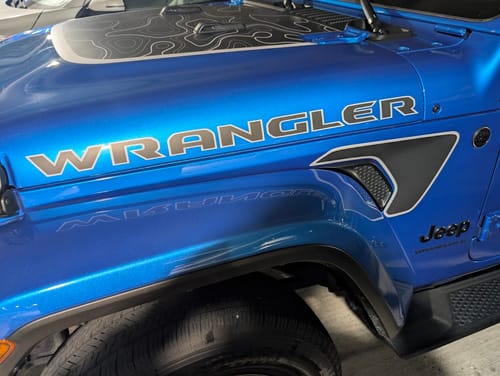 Customer photo review of Wrangler Hood Lettering - Colored Outline
