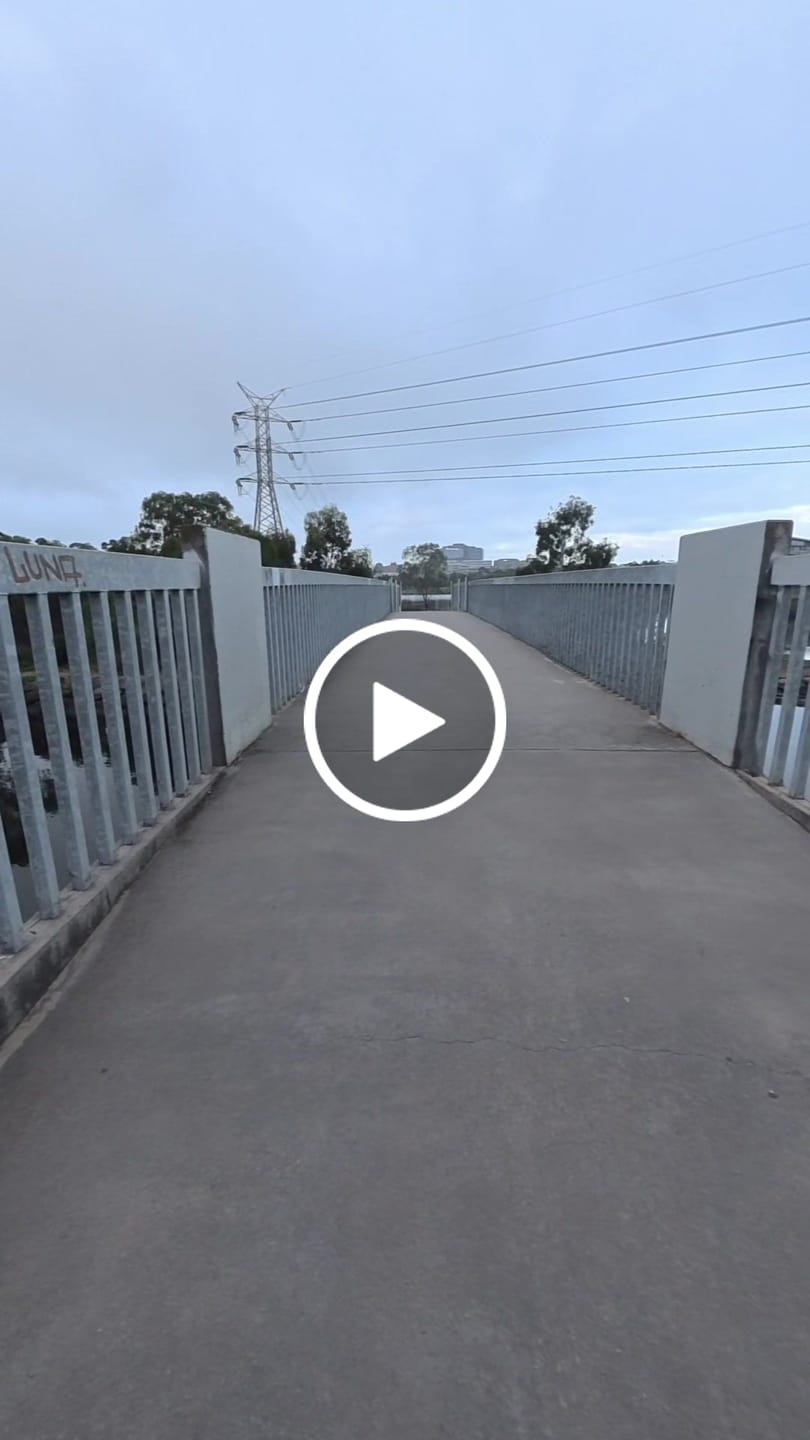 Customer video review of RUNNR 2-in-1 Running Shorts