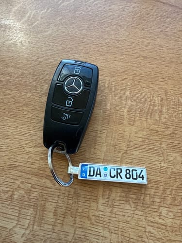 Customer photo review of Kennzeichen Schlüsselanhänger Mini Nummernschild Metall