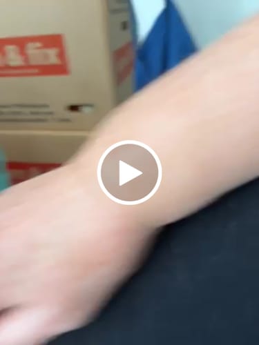 Customer video review of Støttestrømper