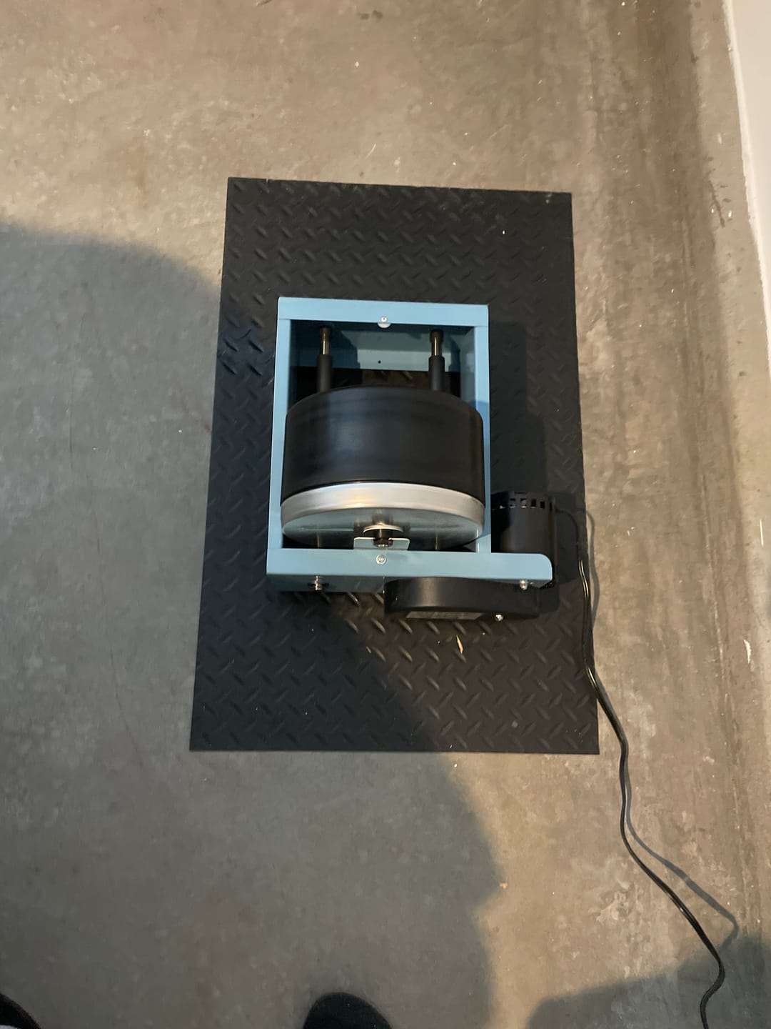 Customer photo review of Lortone QT66 Rock Tumbler