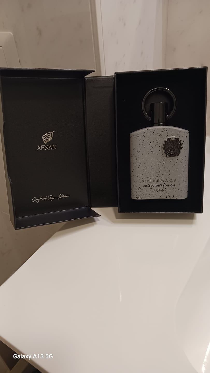 Customer photo review of AFNAN SUPREMACY - SUPREMACY COLLECTOR'S EDITION