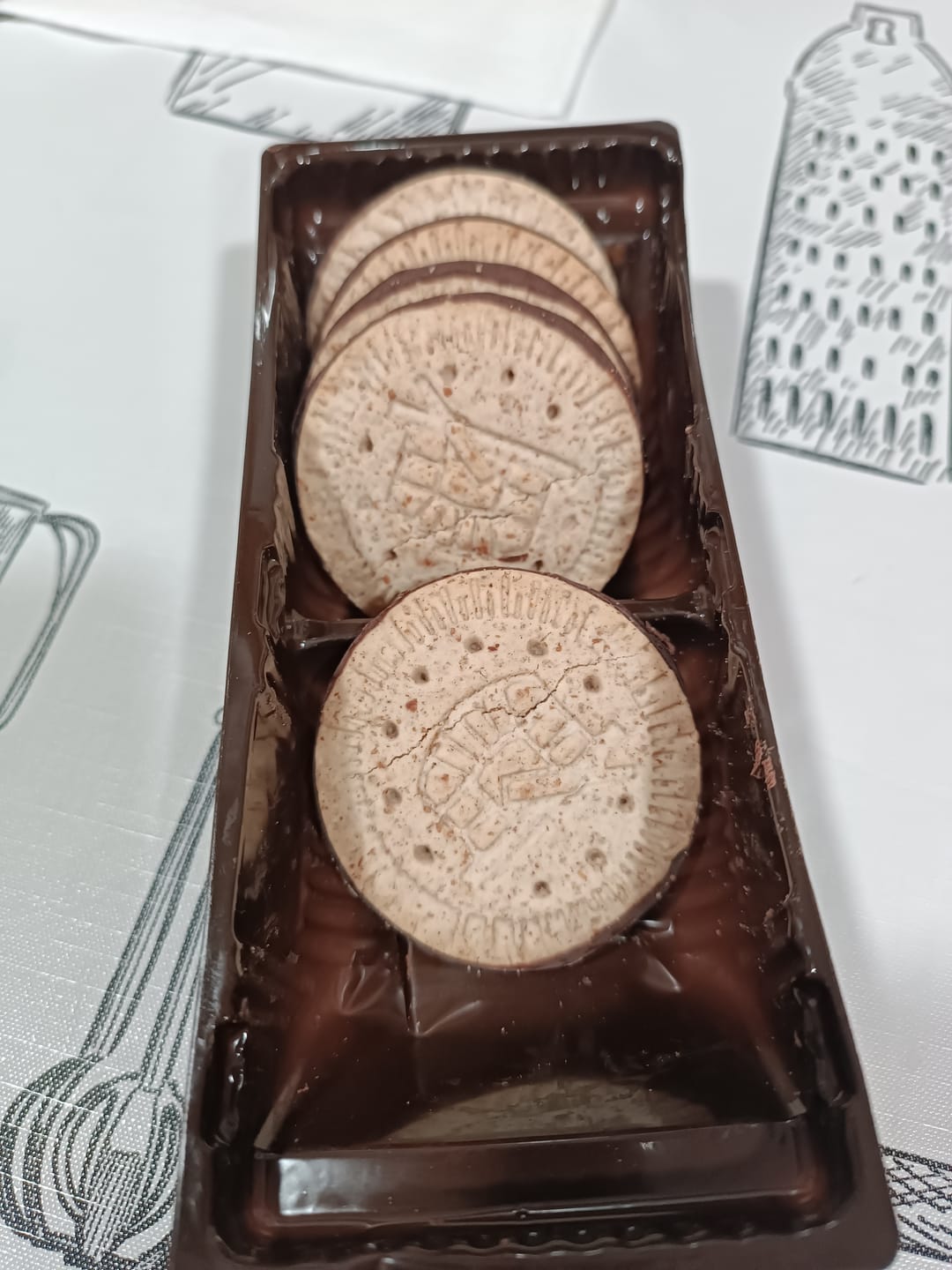 Customer photo review of Galleta 0% Sin Azúcares Integral Digestive Chocolate. Vegana