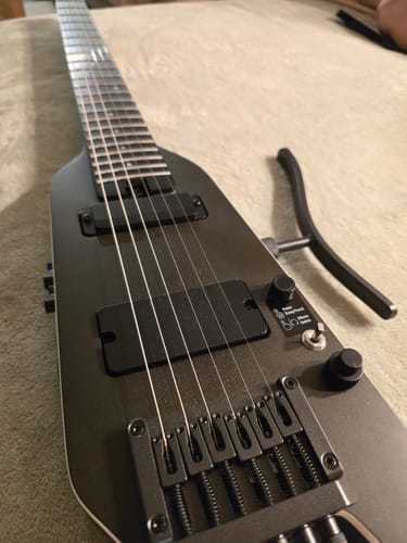 Customer photo review of Donner HUSH™ X PRO Electric Travel Guitar