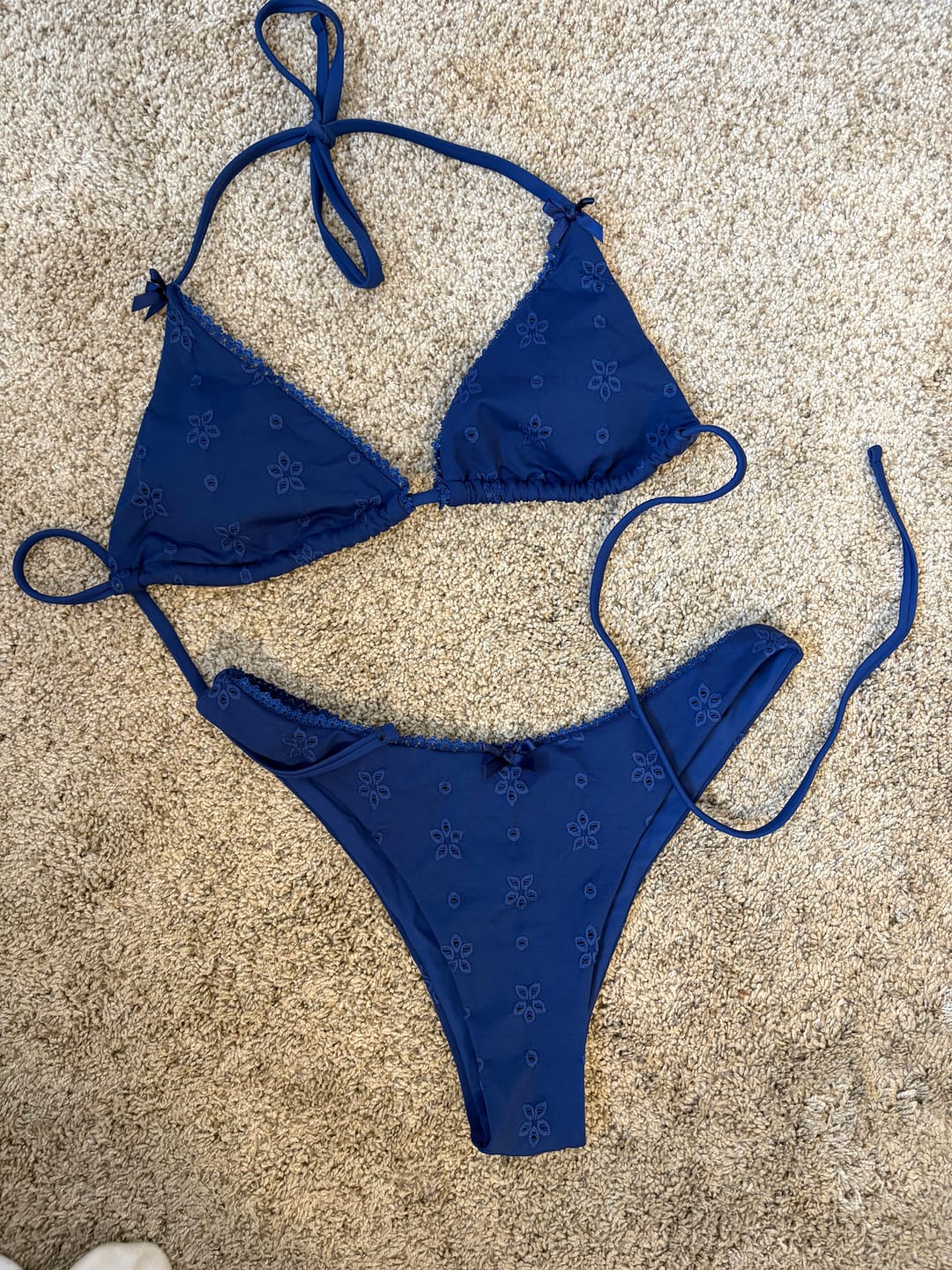 Customer photo review of Seamolly Recycled Fabric Jacquard Lace Bowknot Cheeky Bikini Set