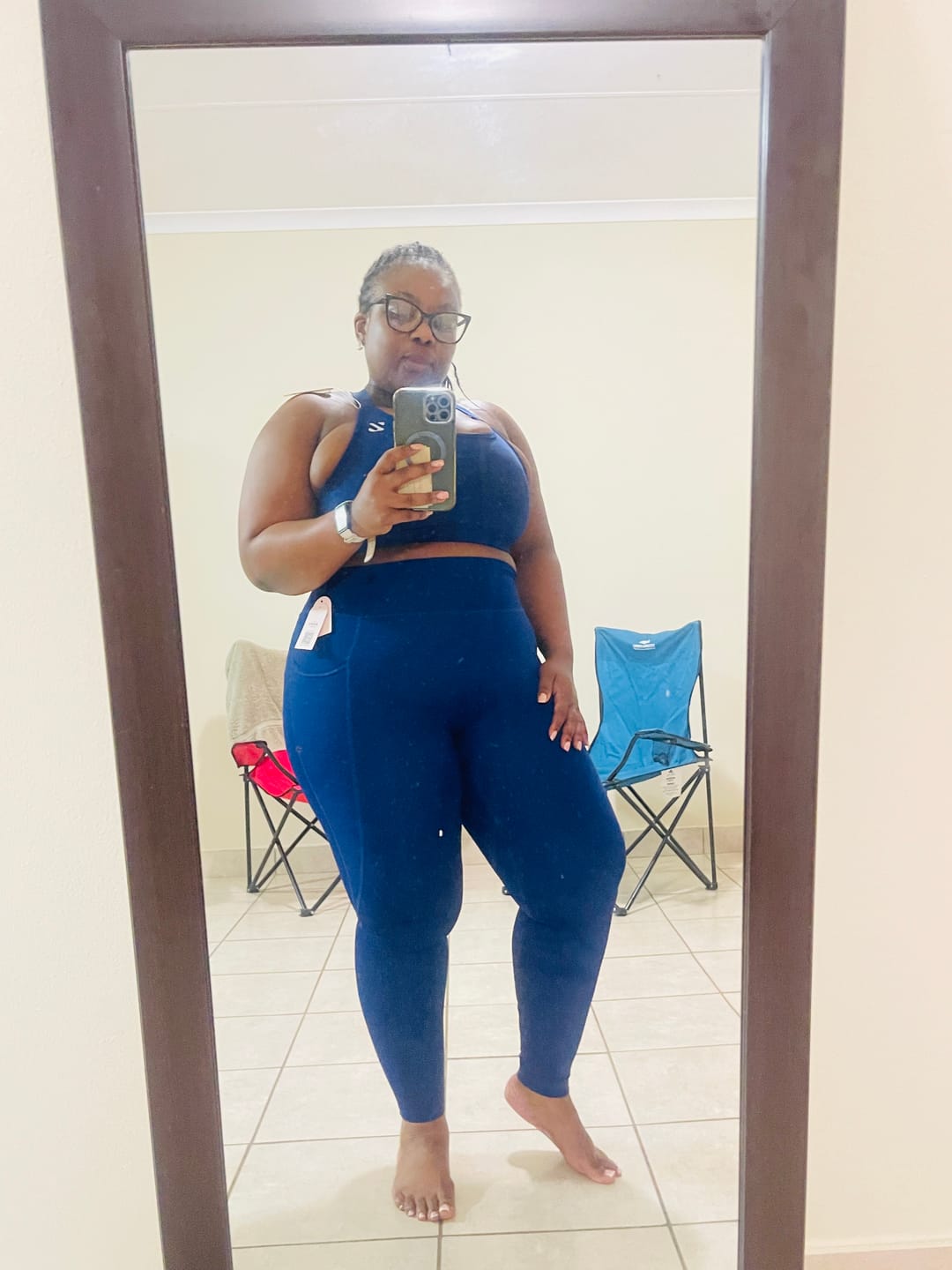 Customer photo review of Adjustable Strap High Impact Sports Bra & Pocket Leggings Set