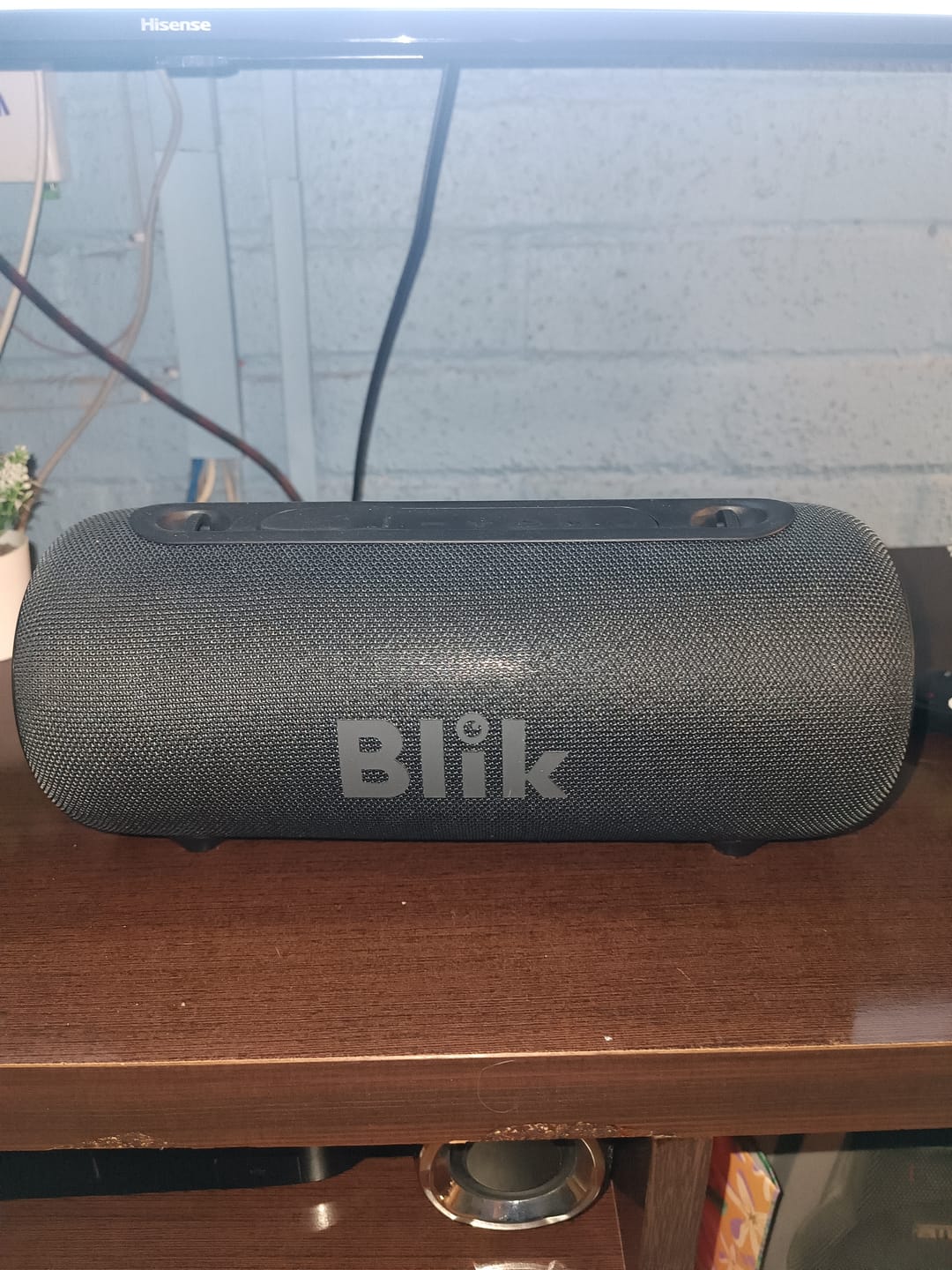 Customer photo review of Parlante Bluetooth Portátil Blik Live2 40W IPX5 9 Hrs