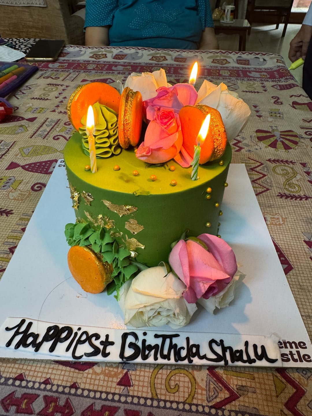 Customer photo review of Custom Floral Cake Online
