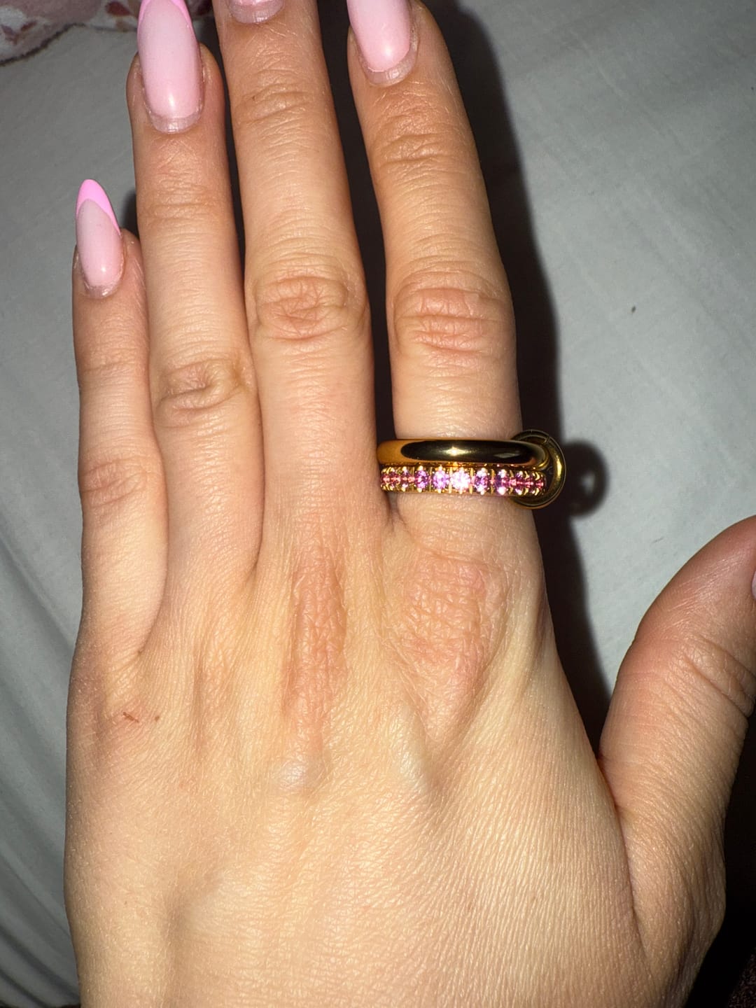 Customer photo review of Pink Pave Infinity Flow Ring 18K Vergoldet