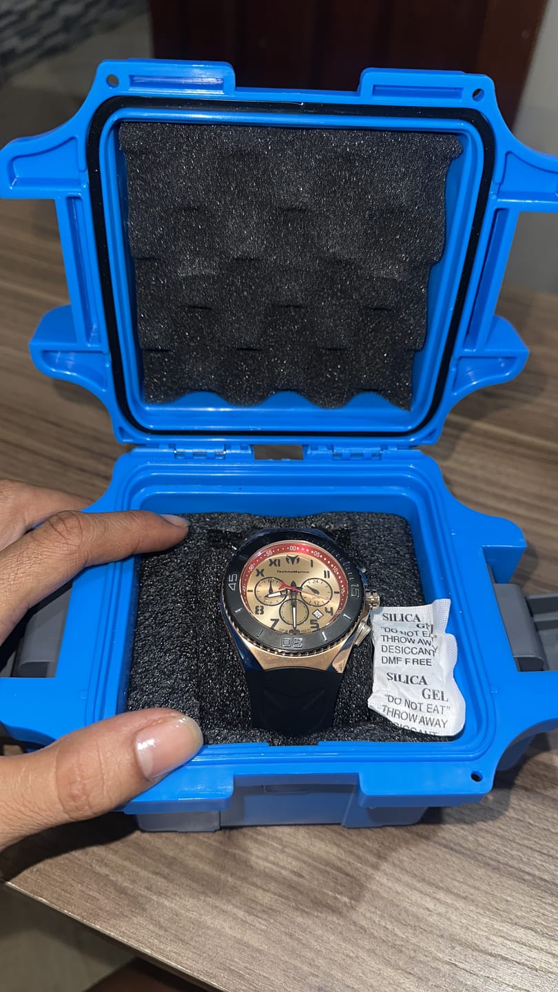 Customer photo review of Reloj Deportivo Para Hombre Technomarine Manta TM-221047 - Negro