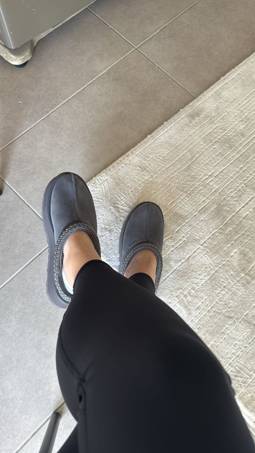Customer photo review of UGG Women's Tazz II Obsidian