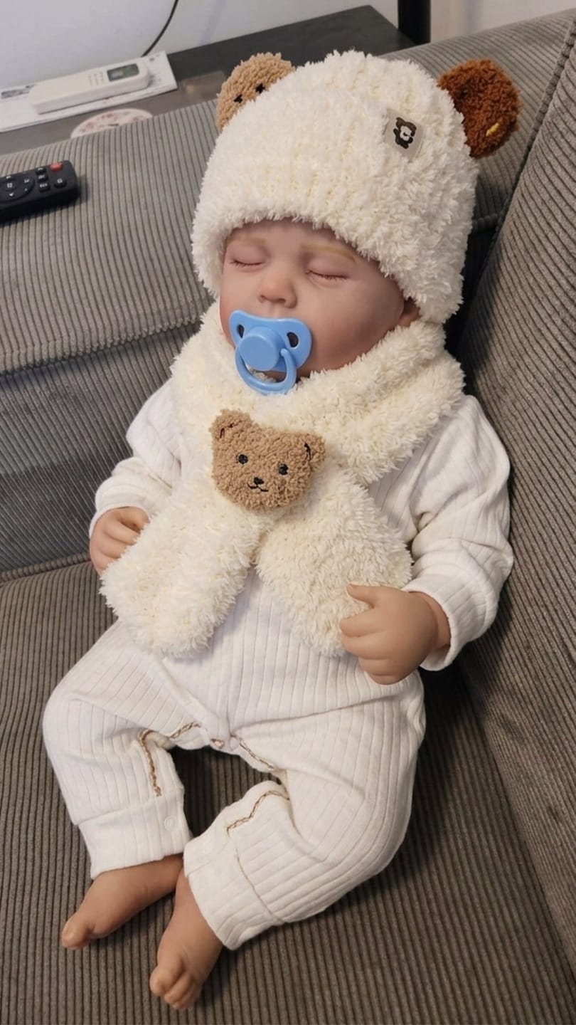 Customer photo review of Ruby - Lifelike Sleeping Reborn Baby Doll (20")