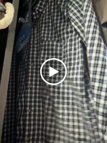 Customer video review of Camisas Para Hombre Manga Corta Texturizada B61355 Cafe