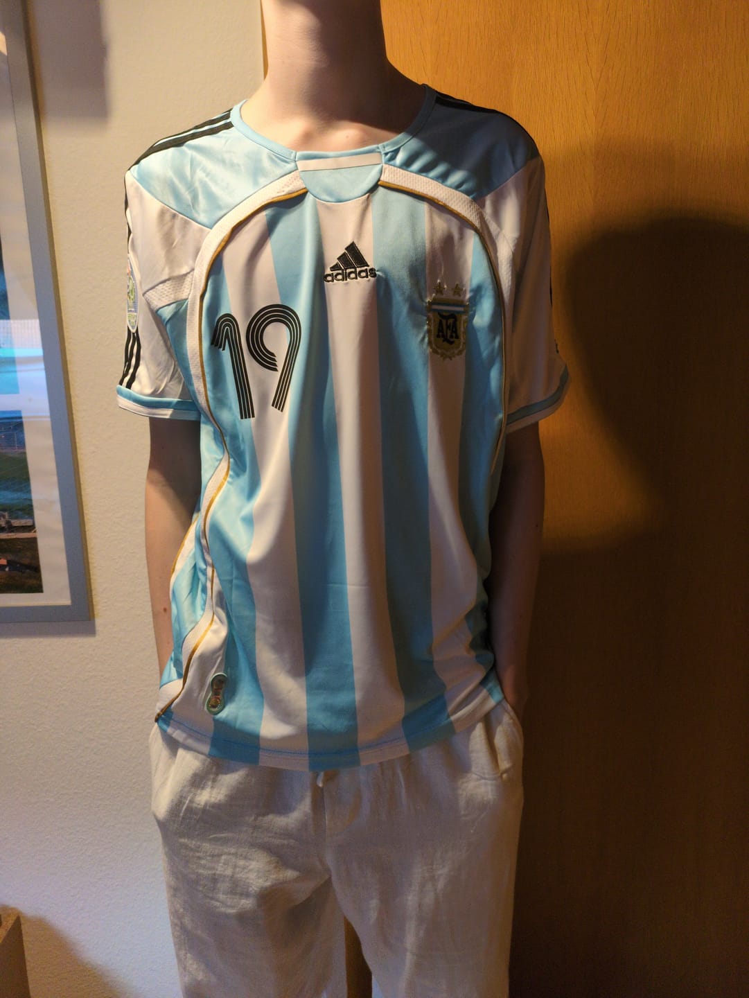 Customer photo review of Lionel Messi Argentina 2006 World Cup Retro Soccer Jersey Maillot Trikot Maglia