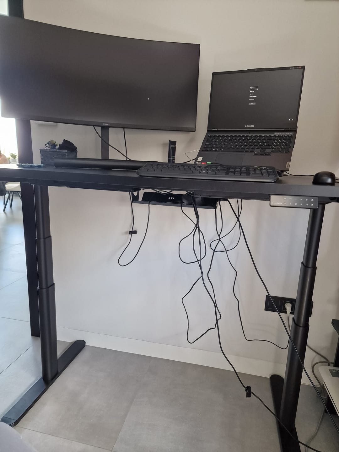 Customer photo review of Maidesite TH2 Pro Plus/EL2 Plus Art-Marco de Escritorio Eléctrico Elevable en Altura