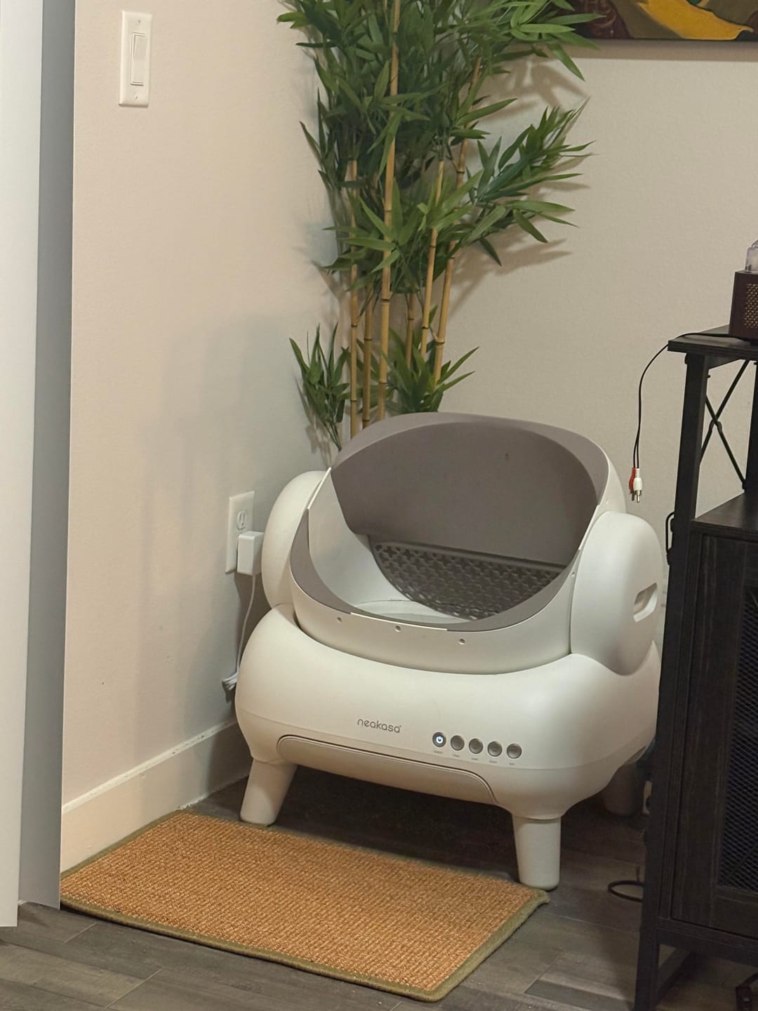 Customer photo review of Neakasa M1 Lite Plus Open-Top Self-Cleaning Cat Litter Box