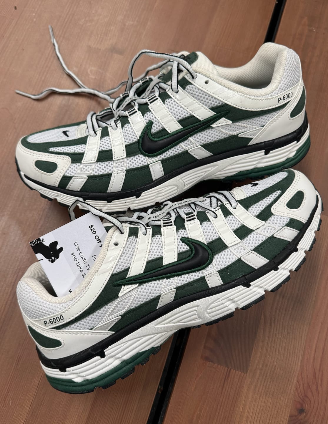 Customer photo review of Nike P-6000 "White Summit Fir" (Women's)