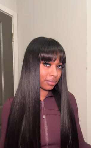 Customer photo review of Luvwin Straight Wig With Bangs 13x4 Undetectable Lace Front Wig Transparent Lace Wig with Fringe