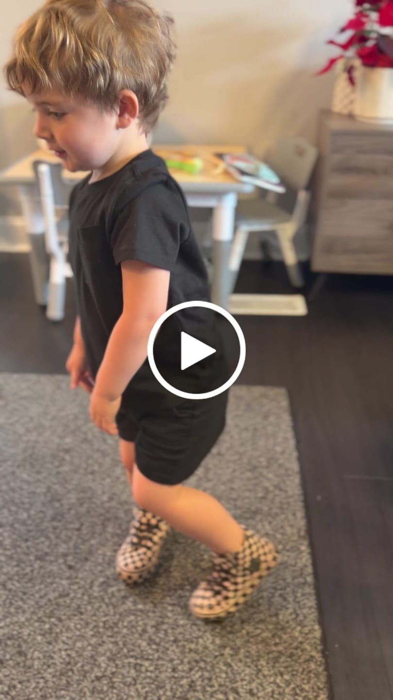 Customer video review of SK8TR Hi-Top in Taupe + Black Checkered (PREORDER)