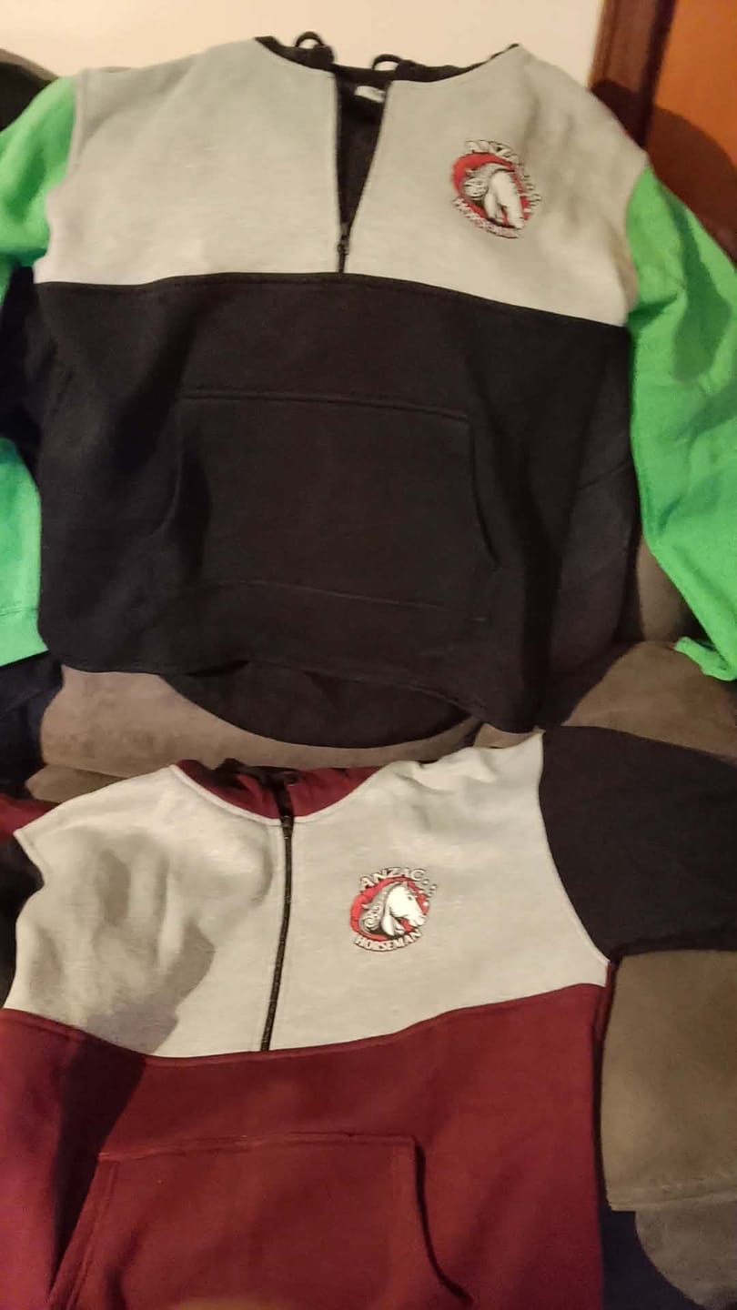 Customer photo review of Hot Pink & Navy Blue | Half Zip Long Tail Hoody