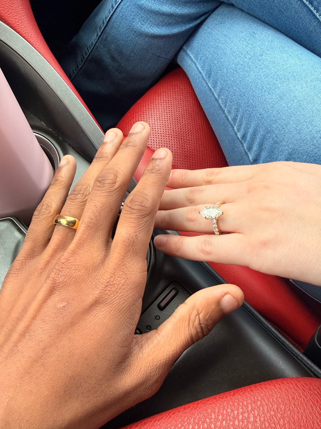 Customer photo review of Moissanite 3.0Ct Marquise Cut Yellow Gold Wedding Ring with Oval Cut Wedding Ring