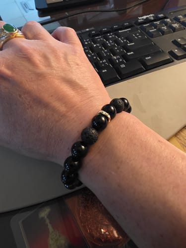 Customer photo review of The Midnight - กำไลหินมงคลแห่งความโชคดี