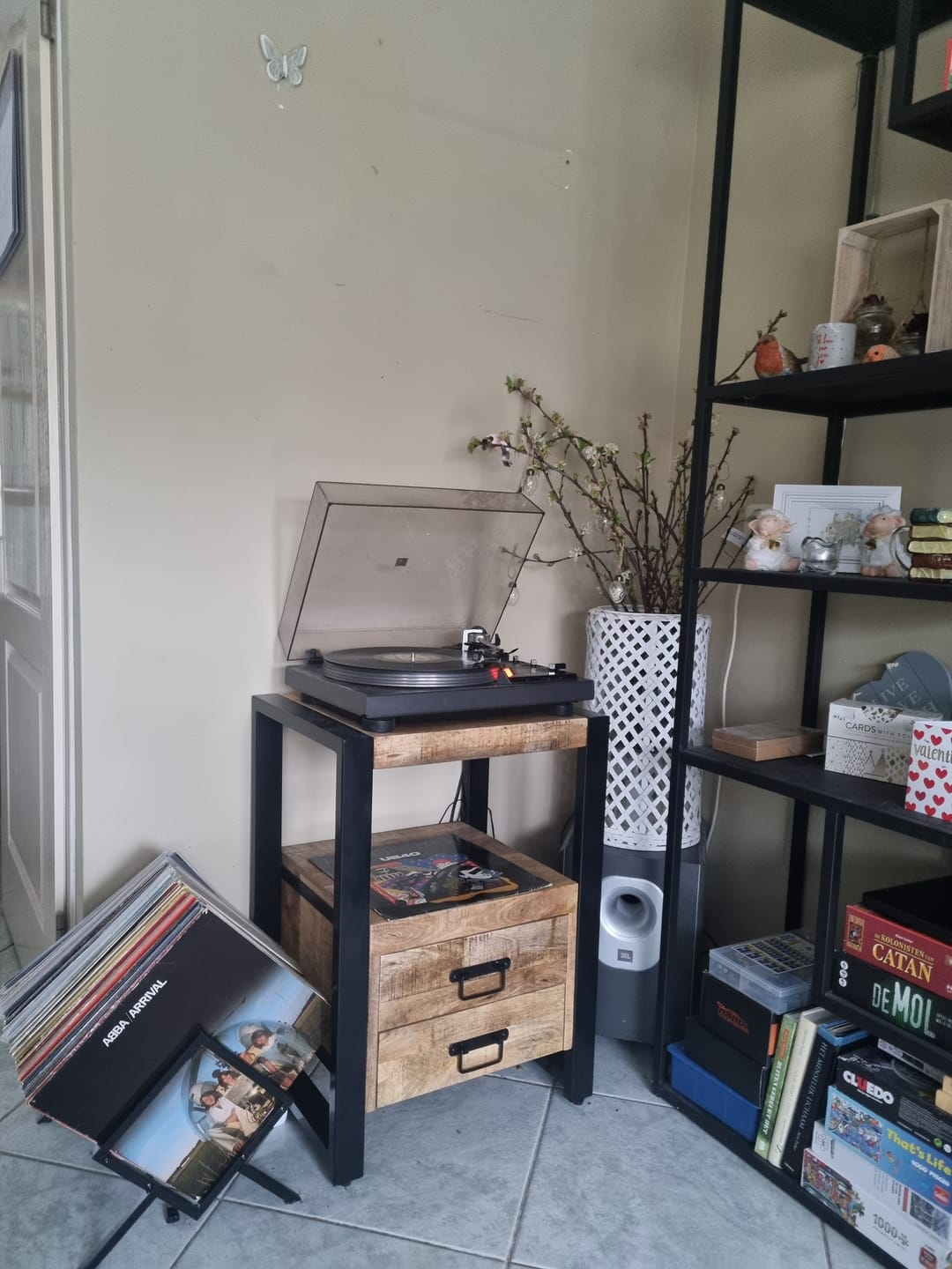 Customer photo review of Mango Houten Nachtkastje Britt | 50x40x70cm Tijdloos & Handgemaakt Design