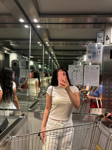 Customer photo review of Pantalón Corte Pierna White