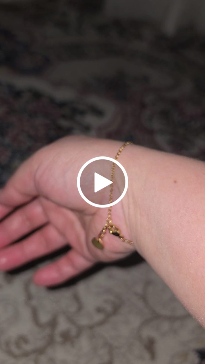 Customer video review of Flora Gold Set