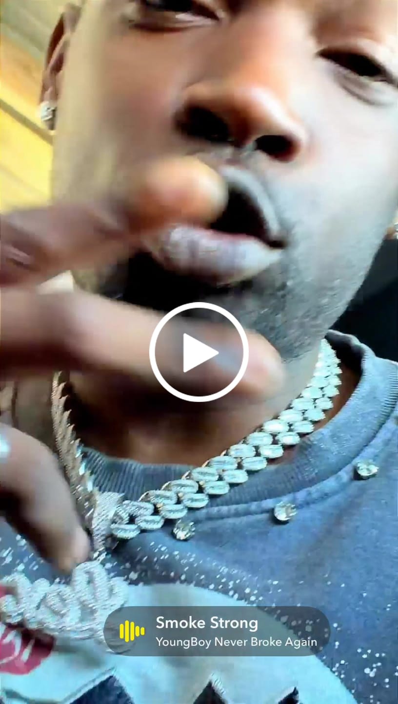 Customer video review of LUXIIVA® FROSTED ICED OUT CUSTOM NAME PENDANT - CLASSIC BAIL