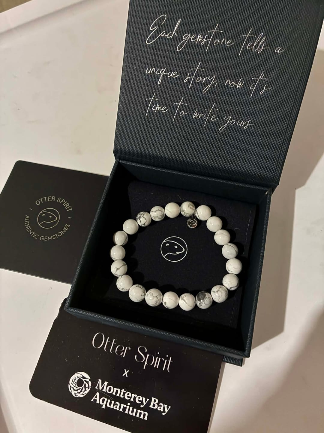 Customer photo review of Howlite Bracelet
