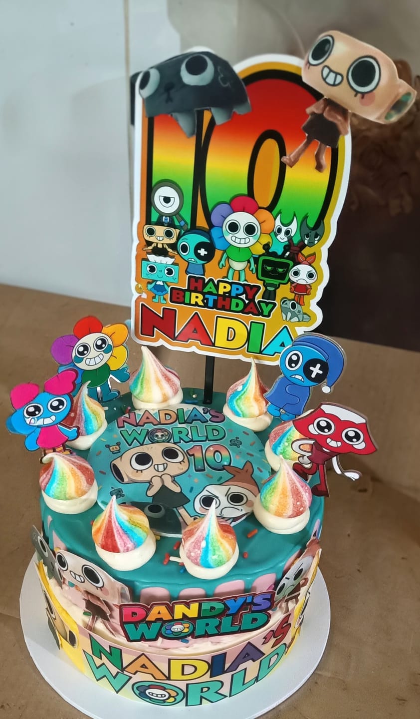 Customer photo review of Design your own Bespoke Cake