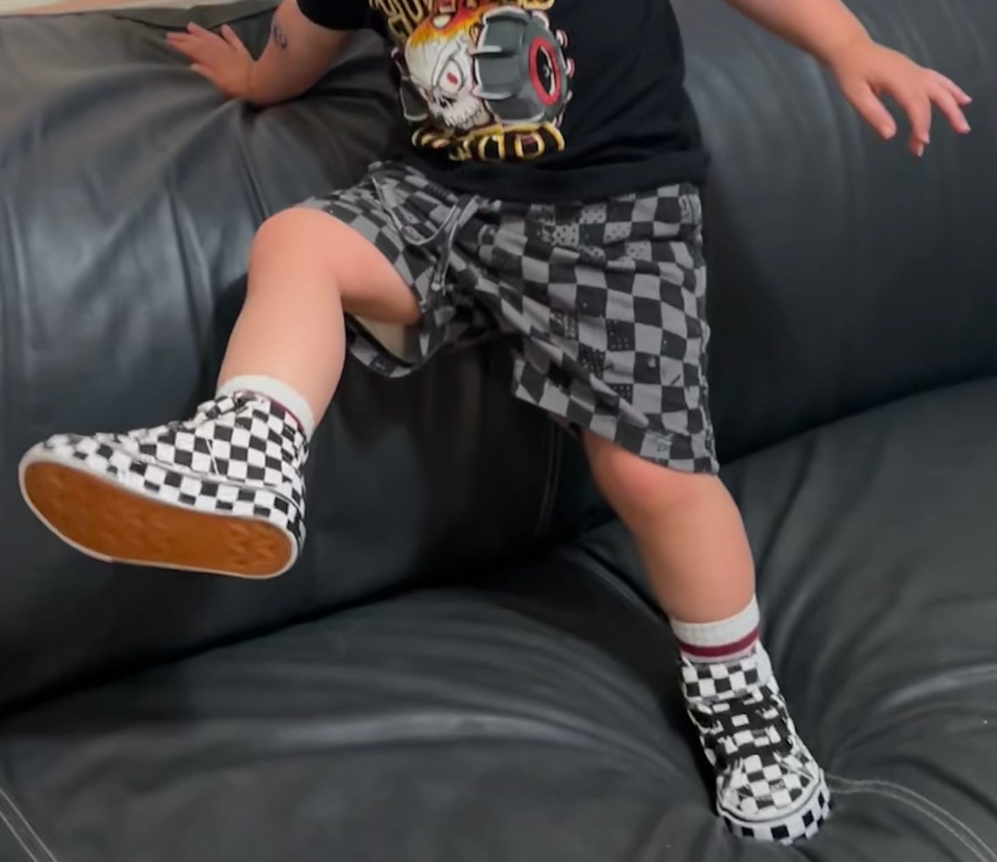 Customer photo review of SK8TR Hi-Top in Venice