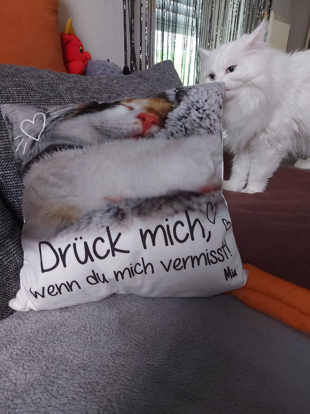 Customer photo review of Personalisiertes Kissen - Drück mich, wenn du mich vermisst