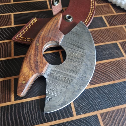 Customer photo review of Damascus Crescent Ulu Knife